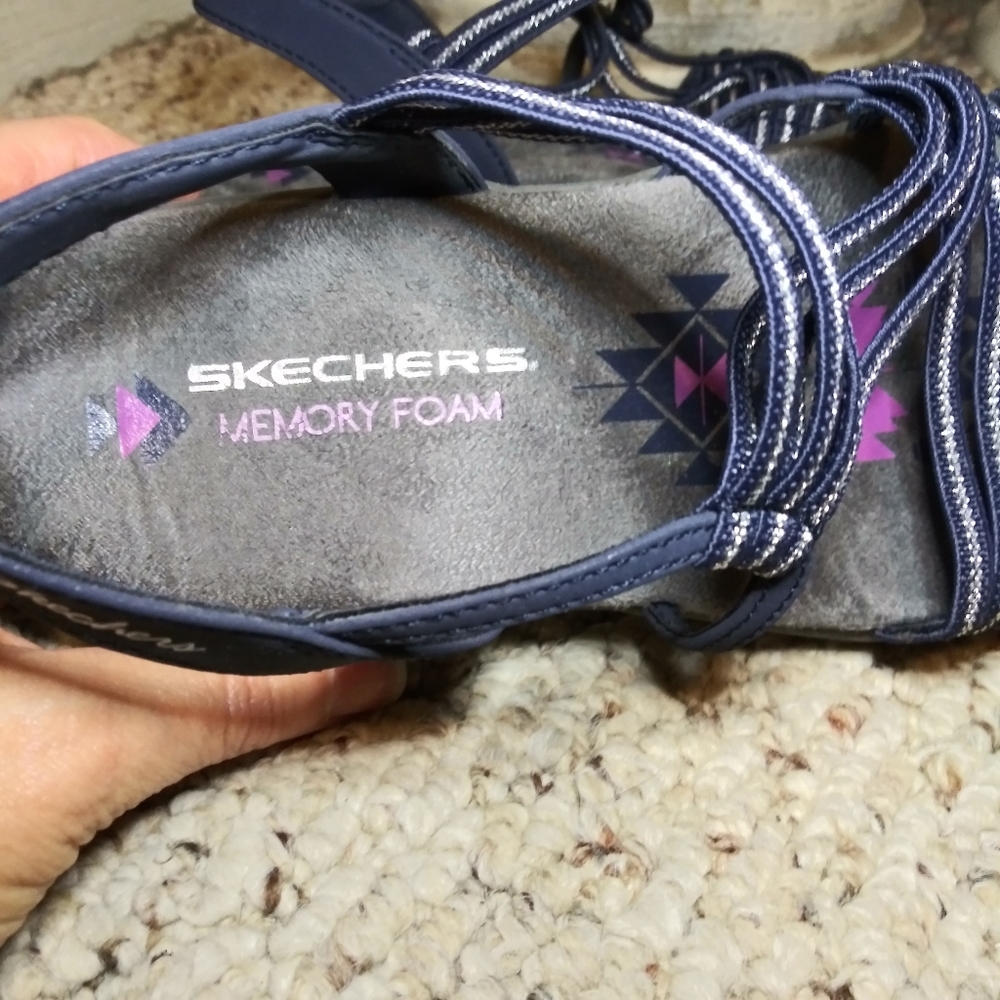 Skechers Reggae Slim "Stretch Slinky" Navy & Silver Washable Memory Foam Sandals - Picture 3 of 9